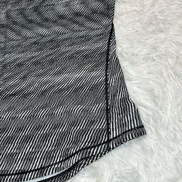 Lululemon Base Pace Ribbed Tank in Time Warp Alpine White Black Size 8 Rare - Picture 7 of 12